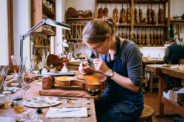 Micro-Restauro: Como Tratar Pequenos Danos Que Influenciam Grandes Detalhes do Timbre